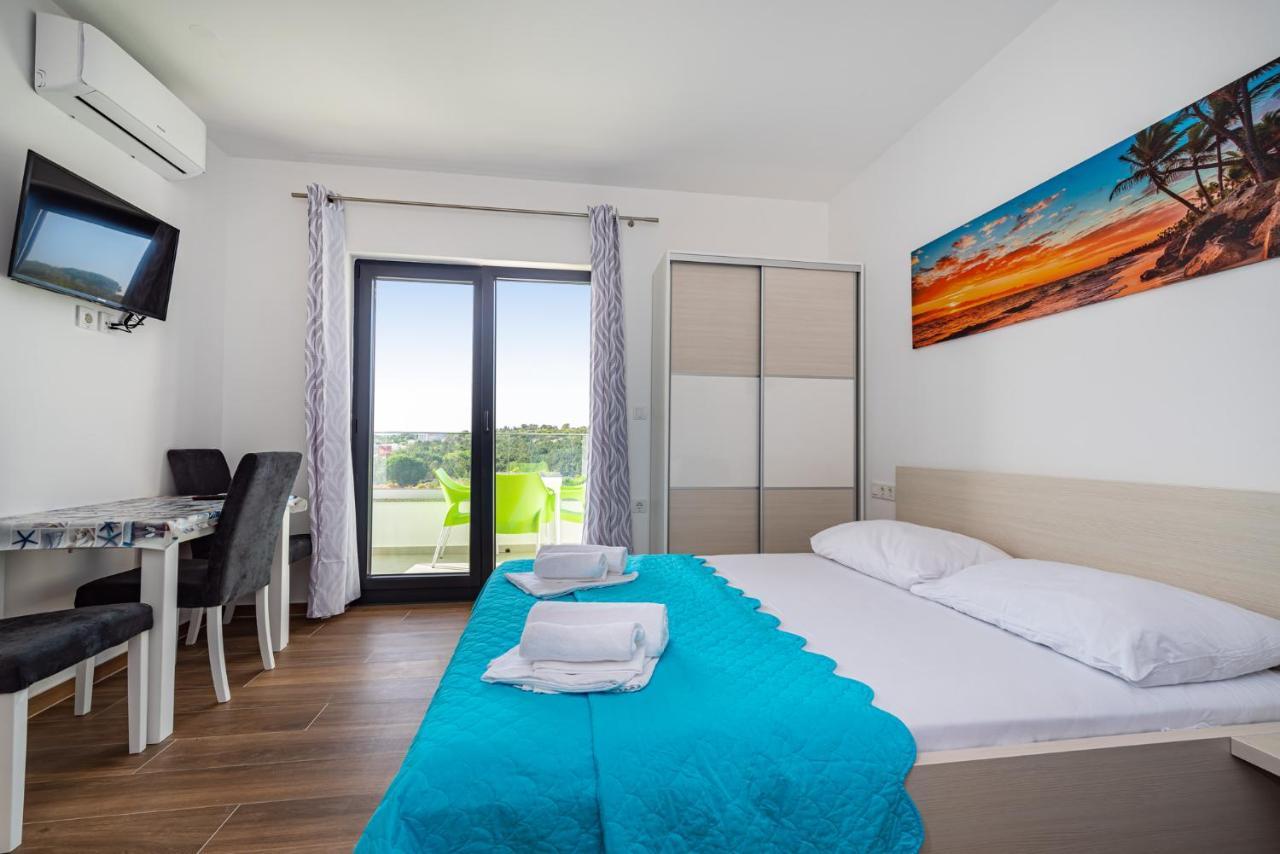 Villa Laura View Novalja Bagian luar foto